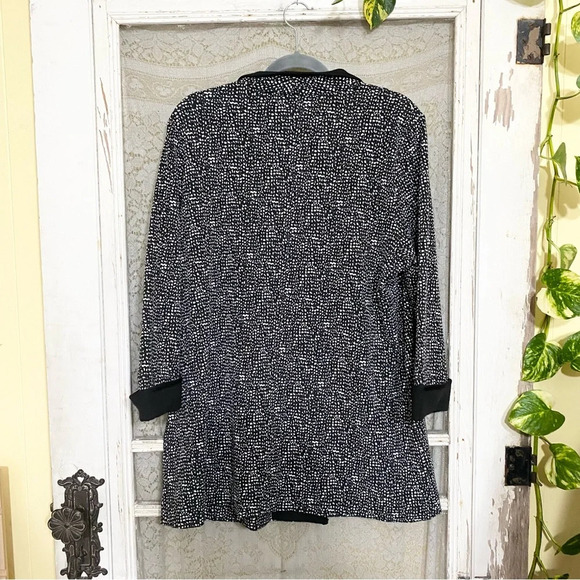 JM collection black white dot print singles button tunic length jacket Sz. large - Picture 3 of 9